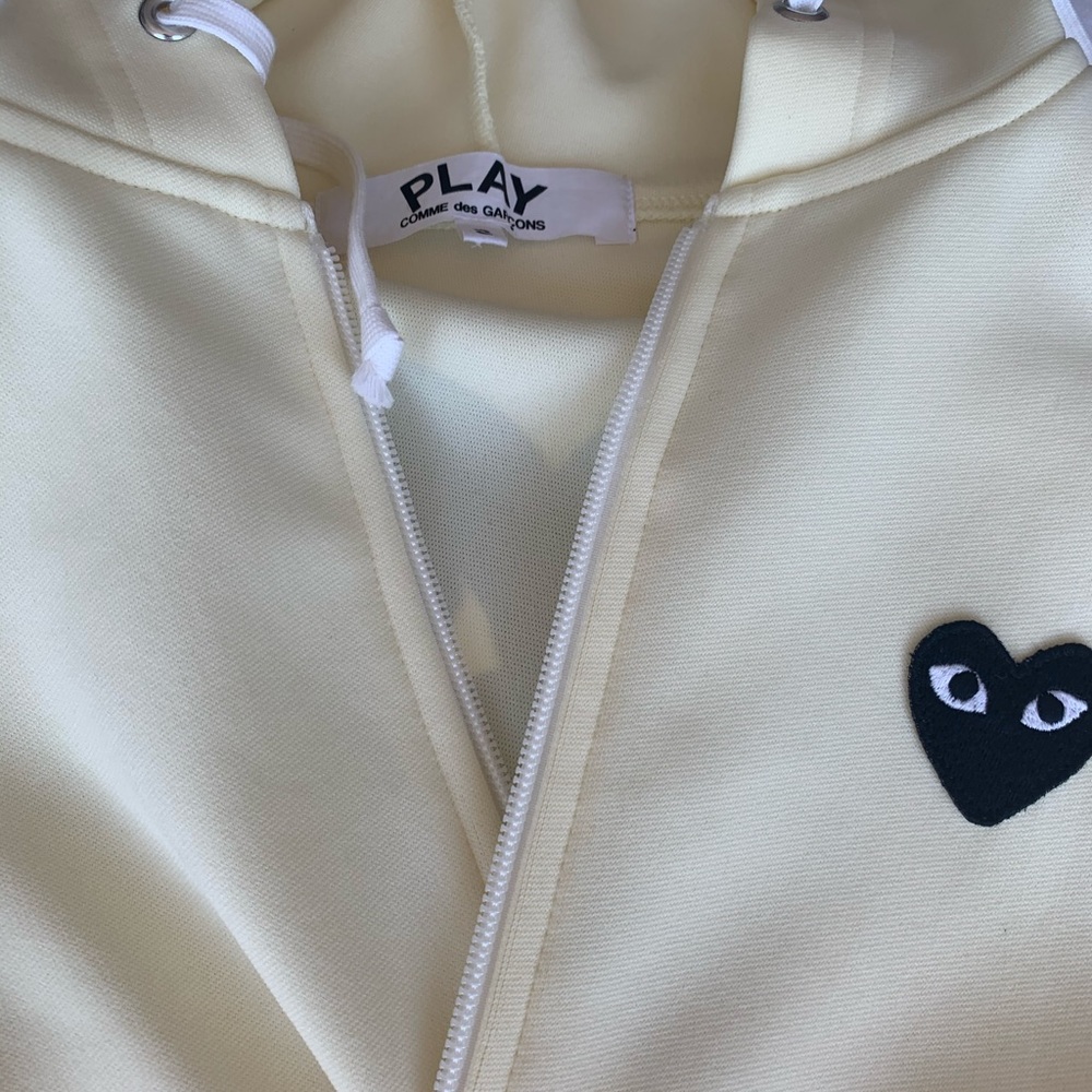 Sweatshirt - Picture 5 of 6